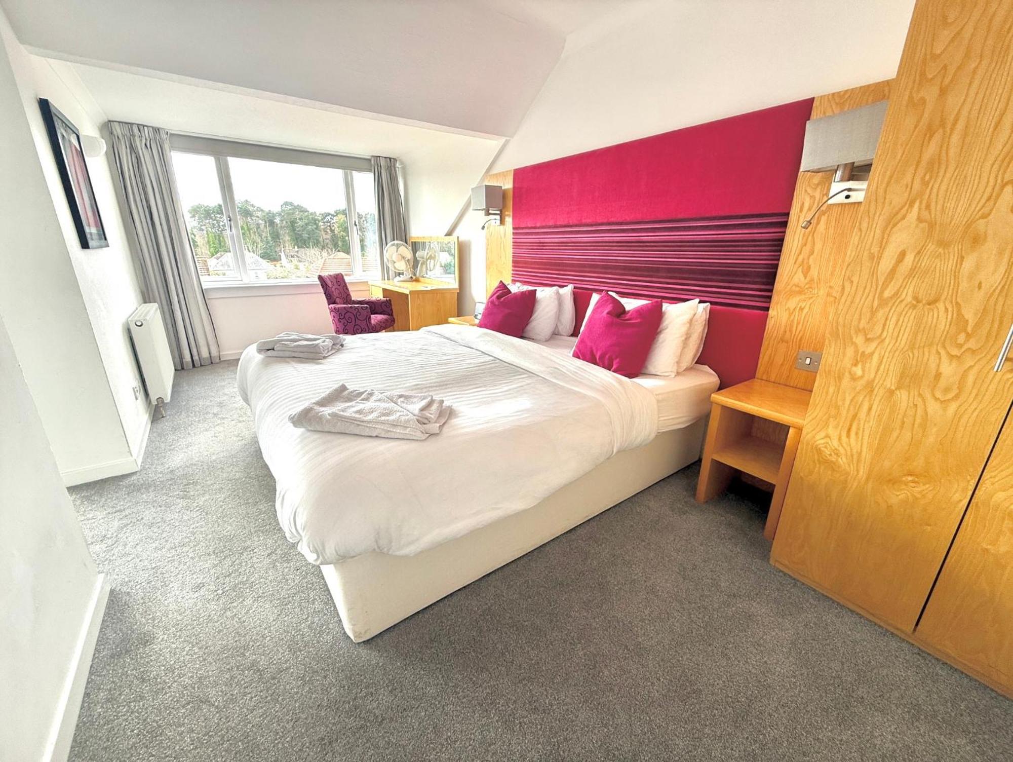 The Clubhouse Hotel Nairn Eksteriør billede