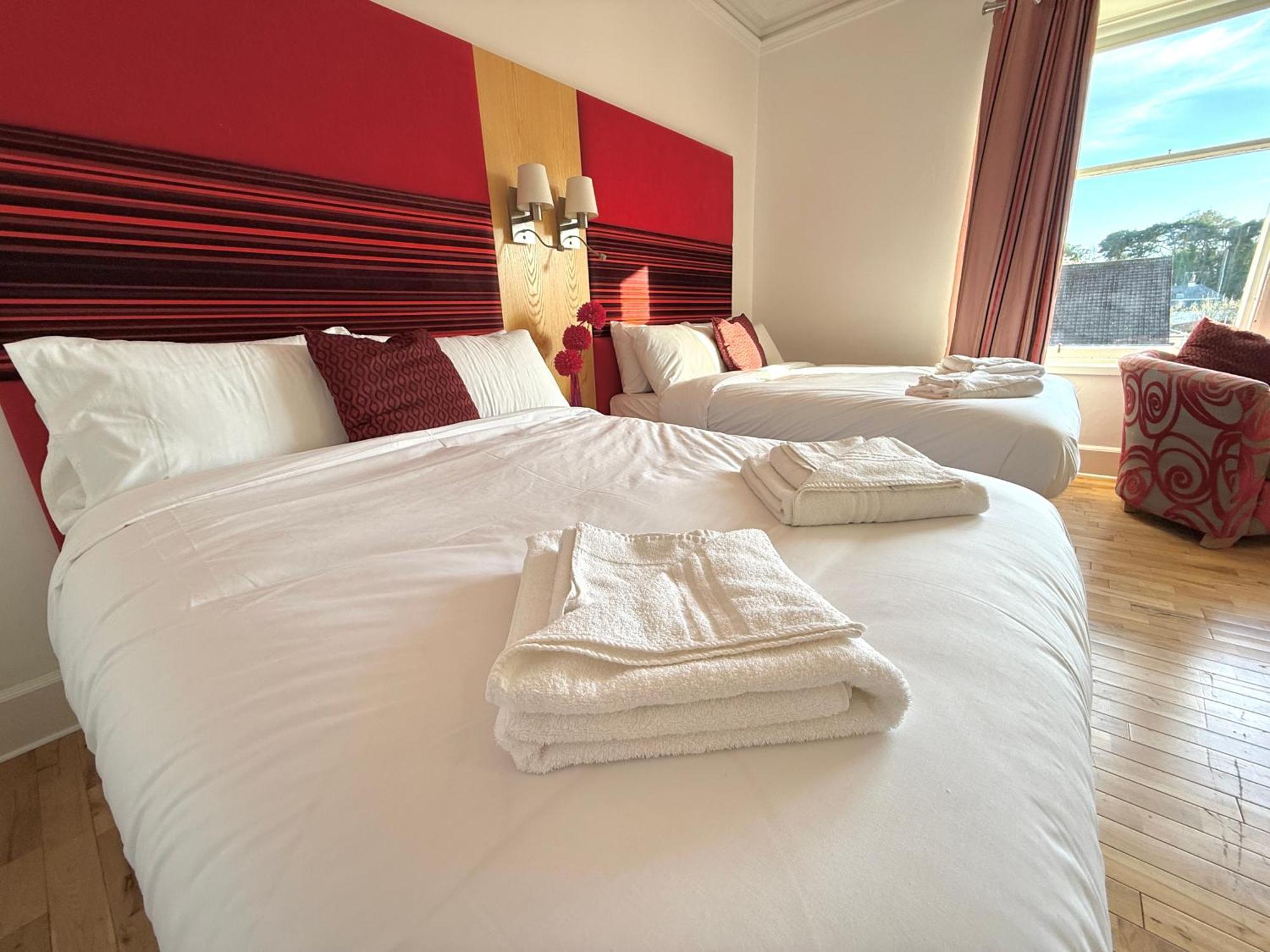 The Clubhouse Hotel Nairn Eksteriør billede